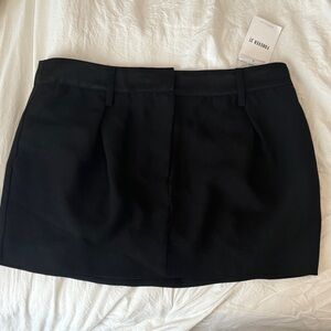 Forever 21 Black Tailored Mini Skirt